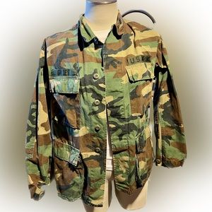 Vintage army shirt jacket size medium